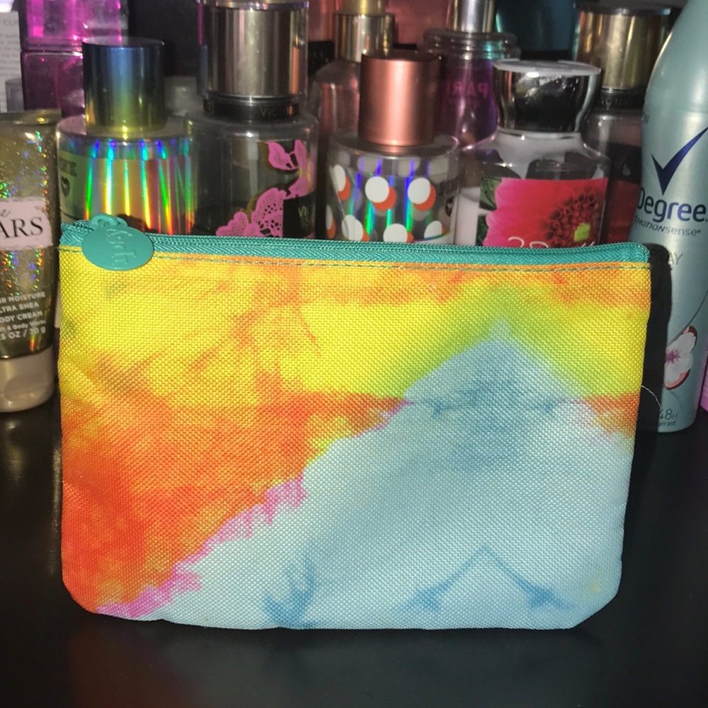 💚💛 Tie-dye Makeup Bag🧡💙